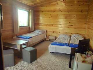 Гостевой дом Lozyata Guest House Обзор Трехместный номер с видом на море-6